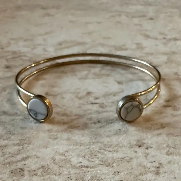 Elegant Gold and White Stone Bangle - Picture 1 of 3